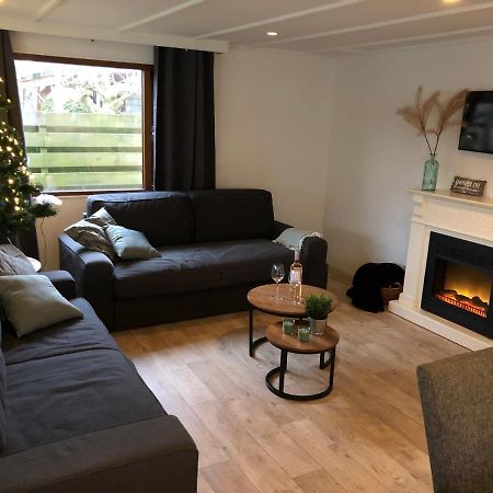 Hottub Forest Chalet Op De Veluwe! 푸텐 외부 사진